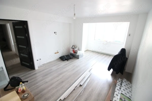 Ap. 2dec. Micro 20, etajul 2, renovat, liber - imagine 6