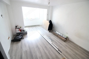 Ap. 2dec. Micro 20, etajul 2, renovat, liber - imagine 5