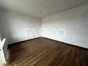 Apartament de vanzare 2 camere balcon loc parcare orientare sudica - imagine 2