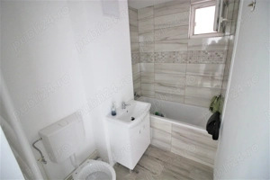 Ap. 2dec. Micro 20, etajul 2, renovat, liber - imagine 8