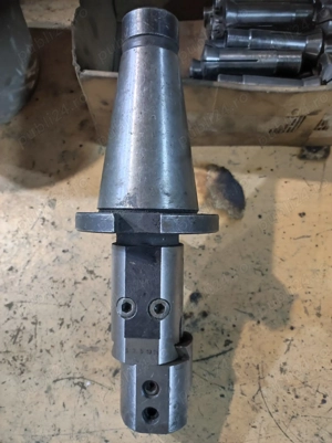 Excentric pentru alezat si Pensete