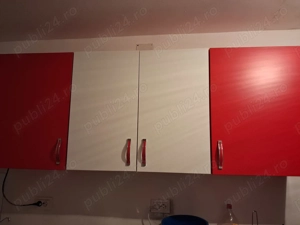 Vand mobila bucatarie partea de sus