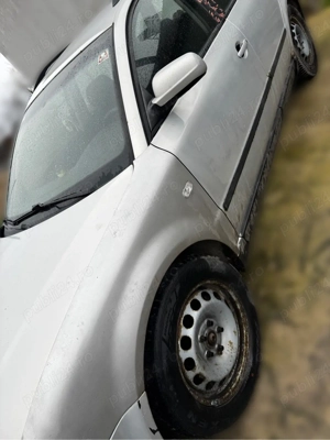 Masina de vanzare - imagine 5