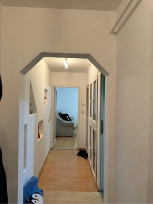 Vand apartament 3 camere, etaj 3, bloc izolat