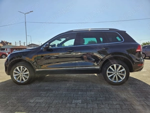 VW Touareg Hybrid an 2012 380 cai varianta Exclusive FULL, 190.000 KM Unic Proprietar, Model Dotat ; - imagine 3