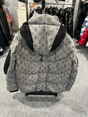 Geaca Louis Vuitton size 48 - imagine 4