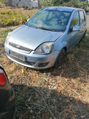 Dezmembrez Ford Fiesta, bara capota aripa far ușa geam Ford Fiesta 