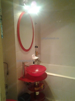 Auchan Titan Metrou 1 Decembrie 1918 renovata mobilata utilata