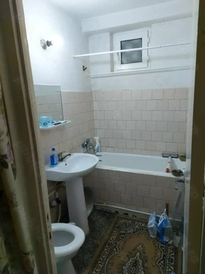 Vand apartament 2 camere - imagine 4
