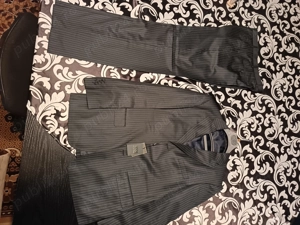 Costum BOSS (Hugo Boss)   NOU Vând costum elegant BOSS   New Boss 