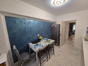 Apartament 3 camere, Etaj 3 8, bloc 1993, renovat complet - imagine 6