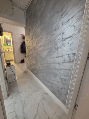 Apartament 3 camere, Etaj 3 8, bloc 1993, renovat complet - imagine 3