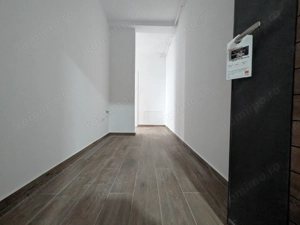 Ap.2 cam- 54 mp - Giroc-Zona Eso - Bloc nou- Decomandat- Bucatarie inchisa- Etaj 2 - Parcare inclusa - imagine 2