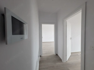 Ap.2 cam- 54 mp - Giroc-Zona Eso - Bloc nou- Decomandat- Bucatarie inchisa- Etaj 2 - Parcare inclusa - imagine 4