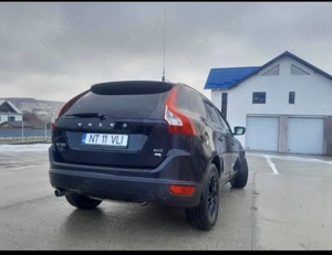 Vând Volvo XC60 2.4 