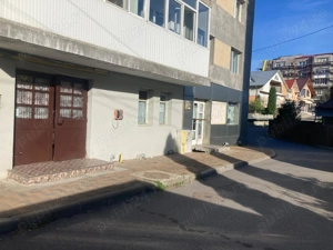 Spațiu comercial   Apartament 40 mp   Parter   Comănești, jud. Bacău