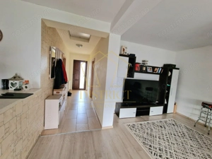 Casa individuala impartita in 2 apartamente | Ianova - imagine 4