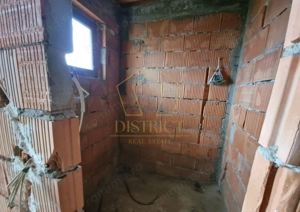 Casa individuala impartita in 2 apartamente | Ianova - imagine 11