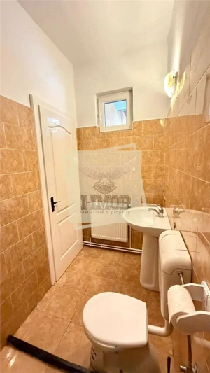 Spatiu comercial 80 mp in zona Strand - imagine 4