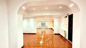 Spatiu comercial 80 mp in zona Strand - imagine 7