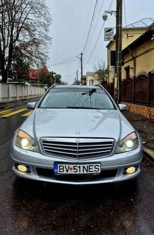 Mercedes C-class Break - imagine 3