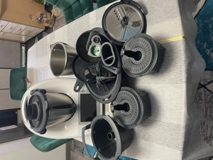 Thermomix TM6 + 2 boluri, ca nou, folosit de 3 ori - imagine 2