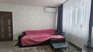 Apartament 2 camere zona vest, etaj intermediar - imagine 4