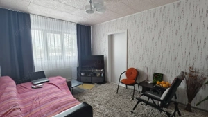 Apartament 2 camere zona vest, etaj intermediar - imagine 2