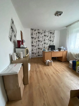 Spatiu (100 mp) si curte(350mp) de inchiriat  - imagine 2