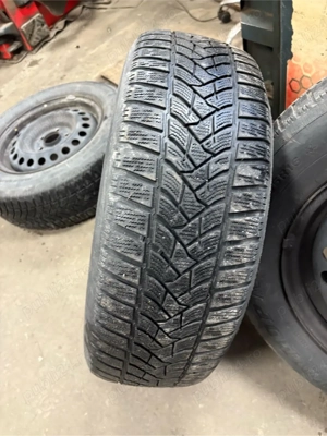 Vand pneuri iarna stare buna  215 /65 r16 - imagine 2