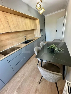 Apartament, 59.5 mp, bucatarie inchisa, 2 dormitoare, parcare, zona centrala - imagine 2