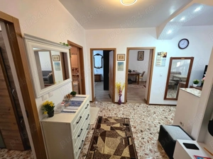 De vanzare apartament cu 3 camere, renovat, mobilat și utilat 73.500euro - imagine 5