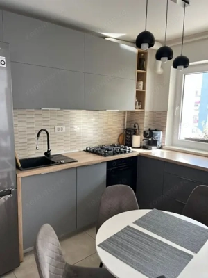 Apartament de 2 camere ( 69 MP )-Tractorul - imagine 5