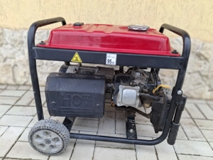 Vand generator curent electric