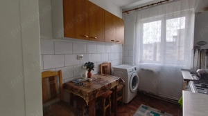 Apartament 2 camere in Deva, str. Zamfirescu, et 3 - imagine 9