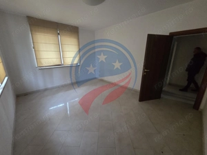 Oportunitate investiție: Vilă cu 4 unități independente, Platoul Cornești - imagine 7