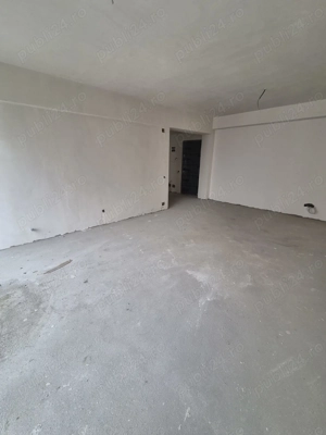 Vand apartament compus din 2 camere, hol, baie ,bucătărie si balcon, semifinisat Str. Liviu Rebreanu - imagine 9