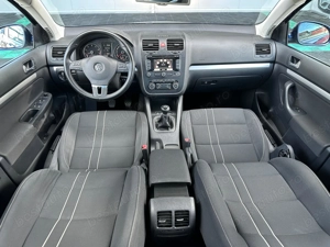 Volkswagen Jetta 1.6 Benzina 102 CP 2010 - imagine 5