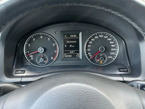 Volkswagen Jetta 1.6 Benzina 102 CP 2010 - imagine 8