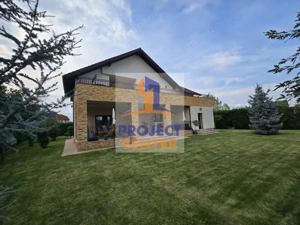 Vilă spectaculoasă de vânzare - Platou Găvana