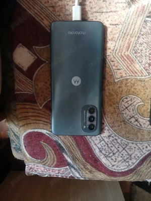 Vand doua telefoane  - imagine 5