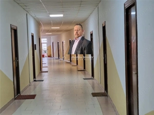 Resita 3 birouri la cheie Zona Centrala Bl.800