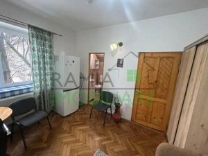 Garsonieră Cochetă de Închiriat – Brașovul Vechi