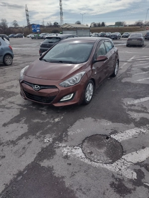 Vând Hyundai i30 crdi  - imagine 3