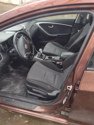 Vând Hyundai i30 crdi  - imagine 7