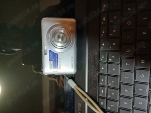 Vând 2 telefoane,un leptop,si un aparat de făcut pose - imagine 2