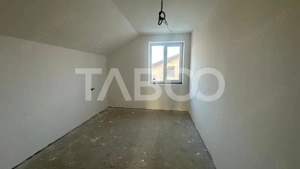 Casa de tip duplex 4 camere 140 mpu 2 bai zona Veterani in Sibiu - imagine 18