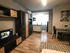 Vand 1 camera decomandat pe Take ionescu - ISHO cu CENTRALA PROPRIE mobilat si utilat complet - imagine 2