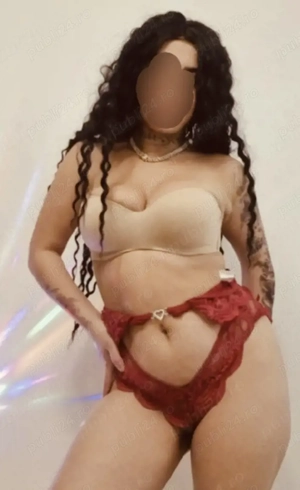 Creață sexy prima oară în orașul tău 