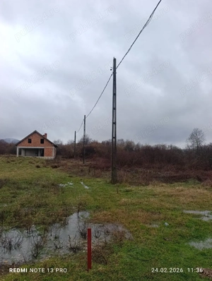 Vand teren intravilan la surduc